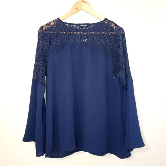 Roz & Ali Large Floral Lace Navy Blue Bell Sleeve Top NWT - Picture 1 of 10